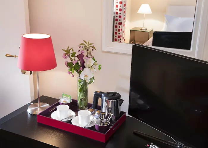 Maison Orphee Hotell 4*