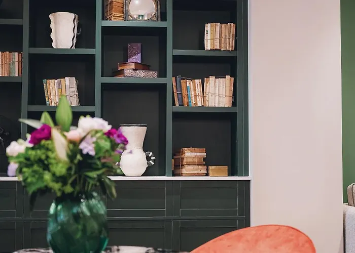 מלון Maison Orphee 4*