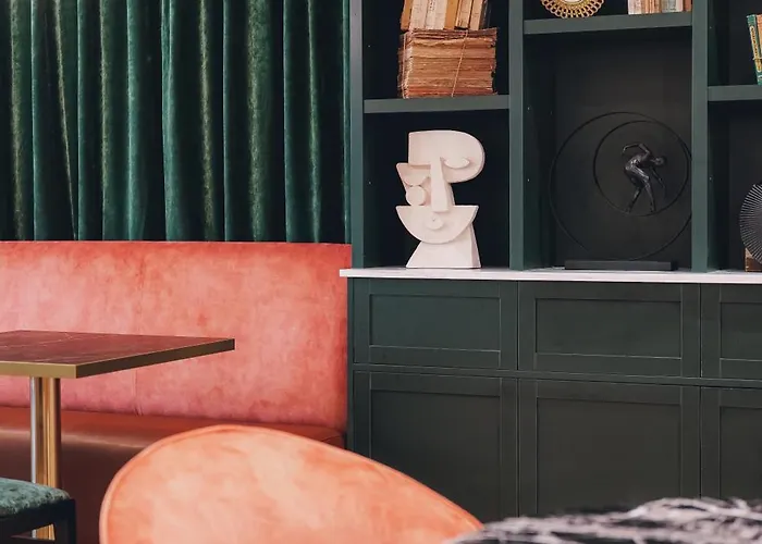 Maison Orphee Hotel 4*