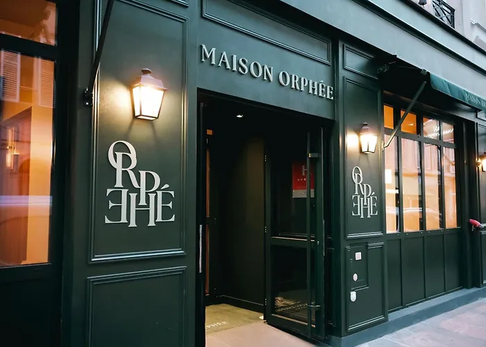 Maison Orphee מלון