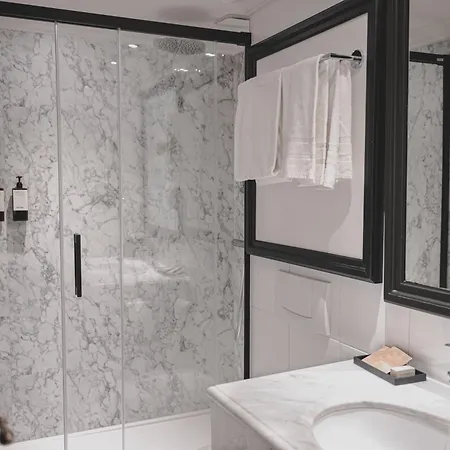 Hotel Maison Orphee 4*